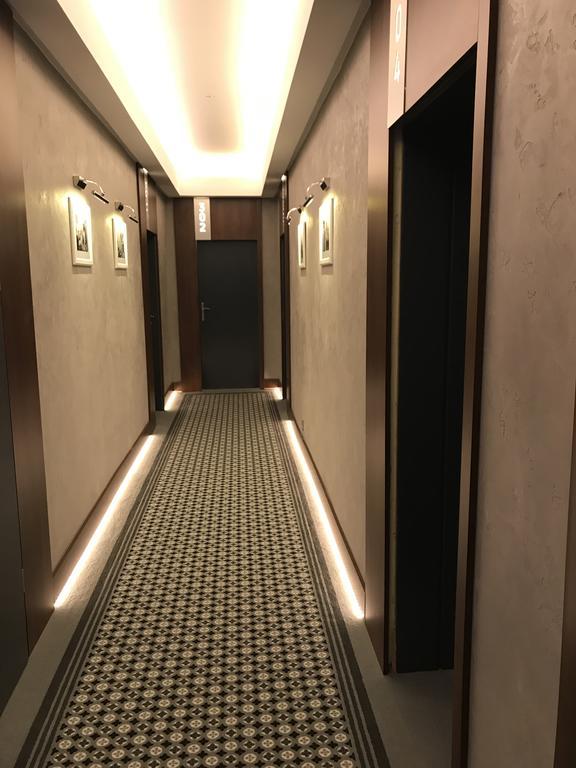 Hotel Srodmiejski 지엘로나구라 외부 사진